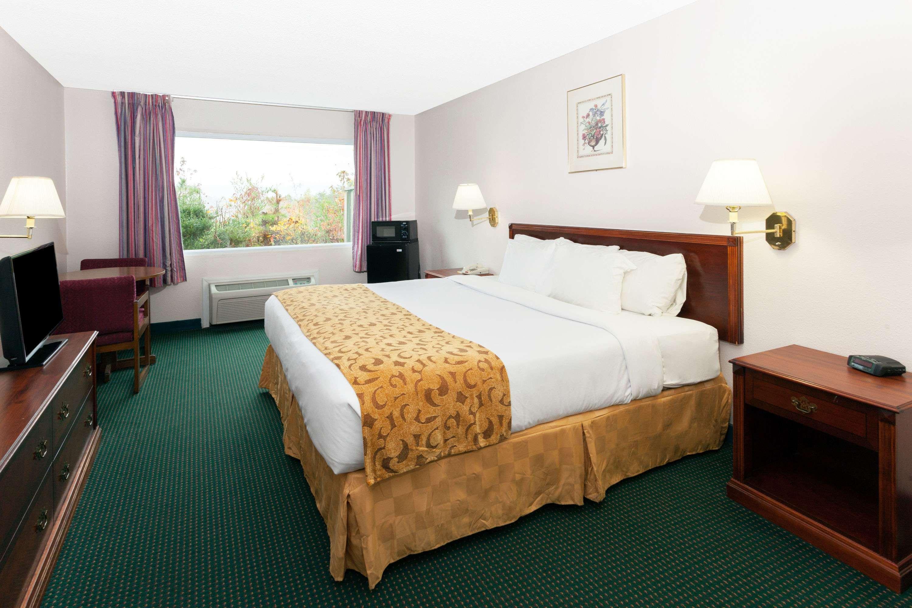 Days Inn By Wyndham Dahlonega University Area Esterno foto