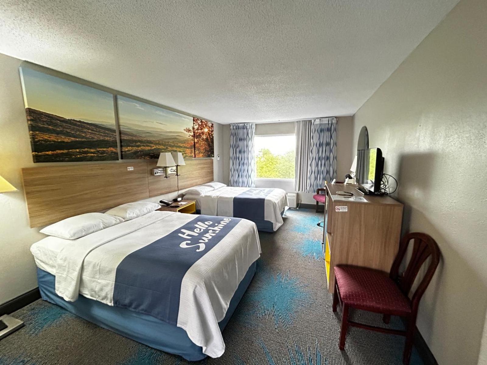 Days Inn By Wyndham Dahlonega University Area Esterno foto