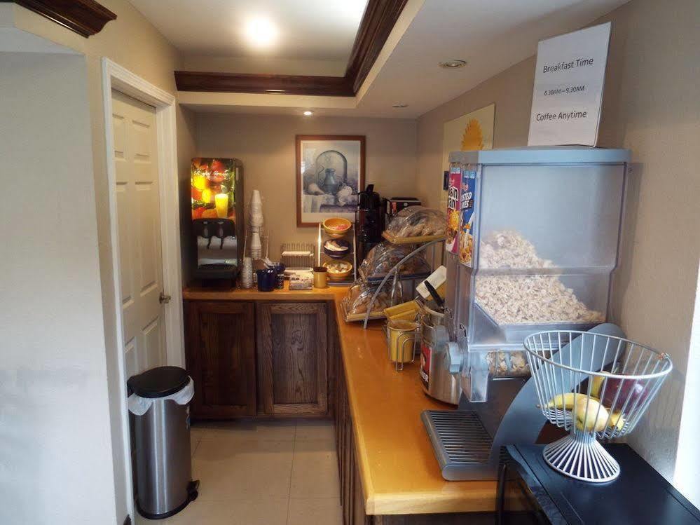 Days Inn By Wyndham Dahlonega University Area Esterno foto